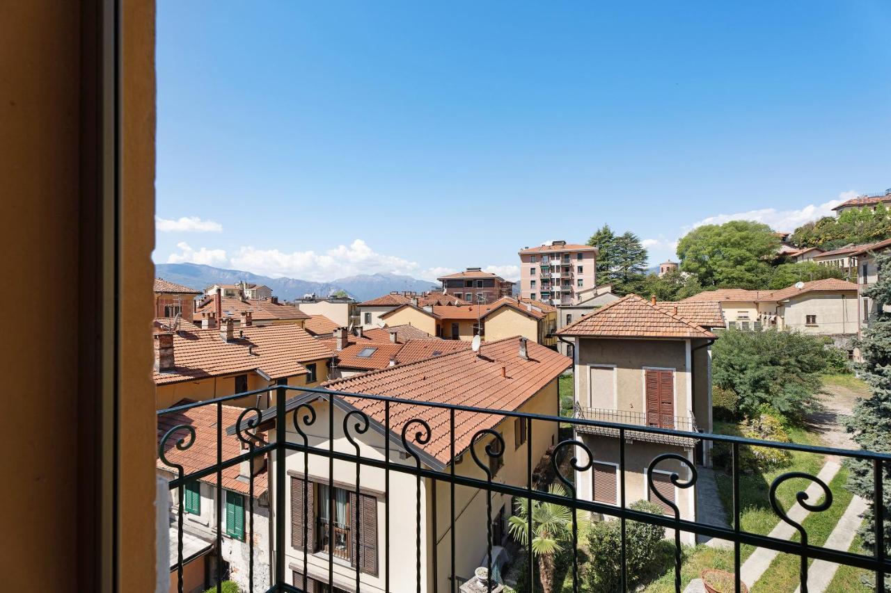 Casa Centro Laveno Mombello Bagian luar foto